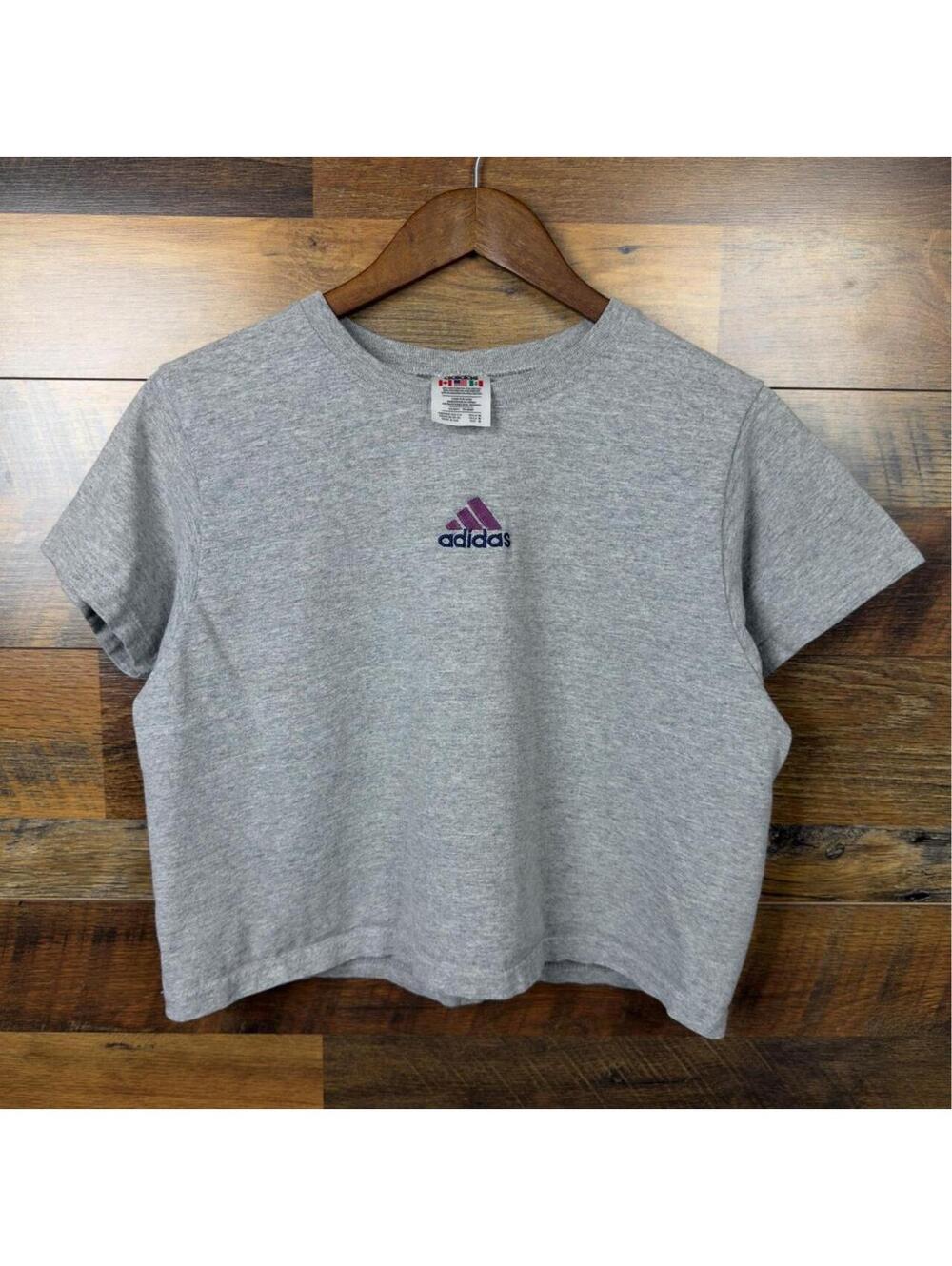 Vintage Adidas Cropped T-Shirt Medium Embroidered Logo Gray 90s